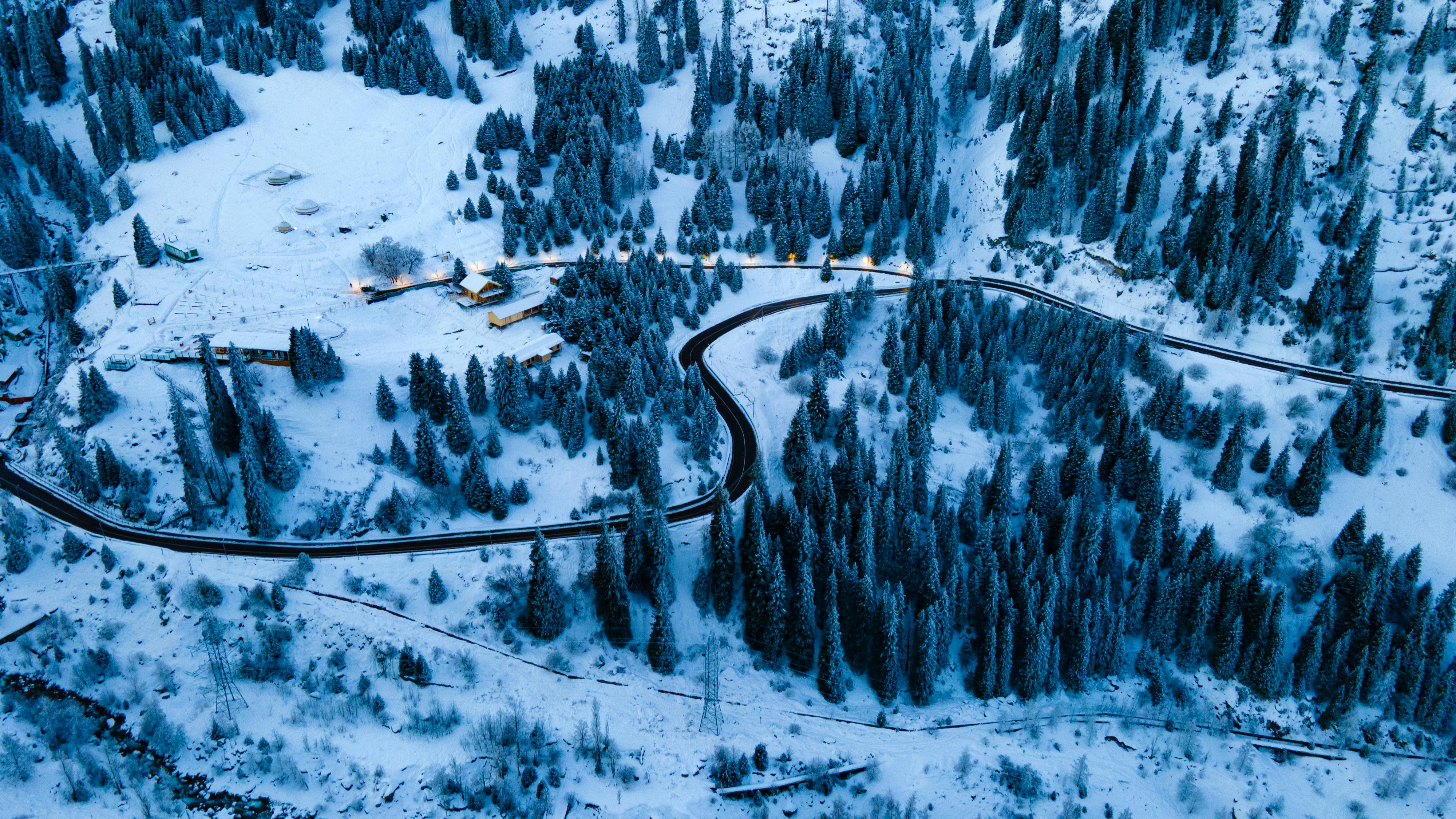 How Locals Spend a Healthy Weekend Near Shymbulak and Medeu