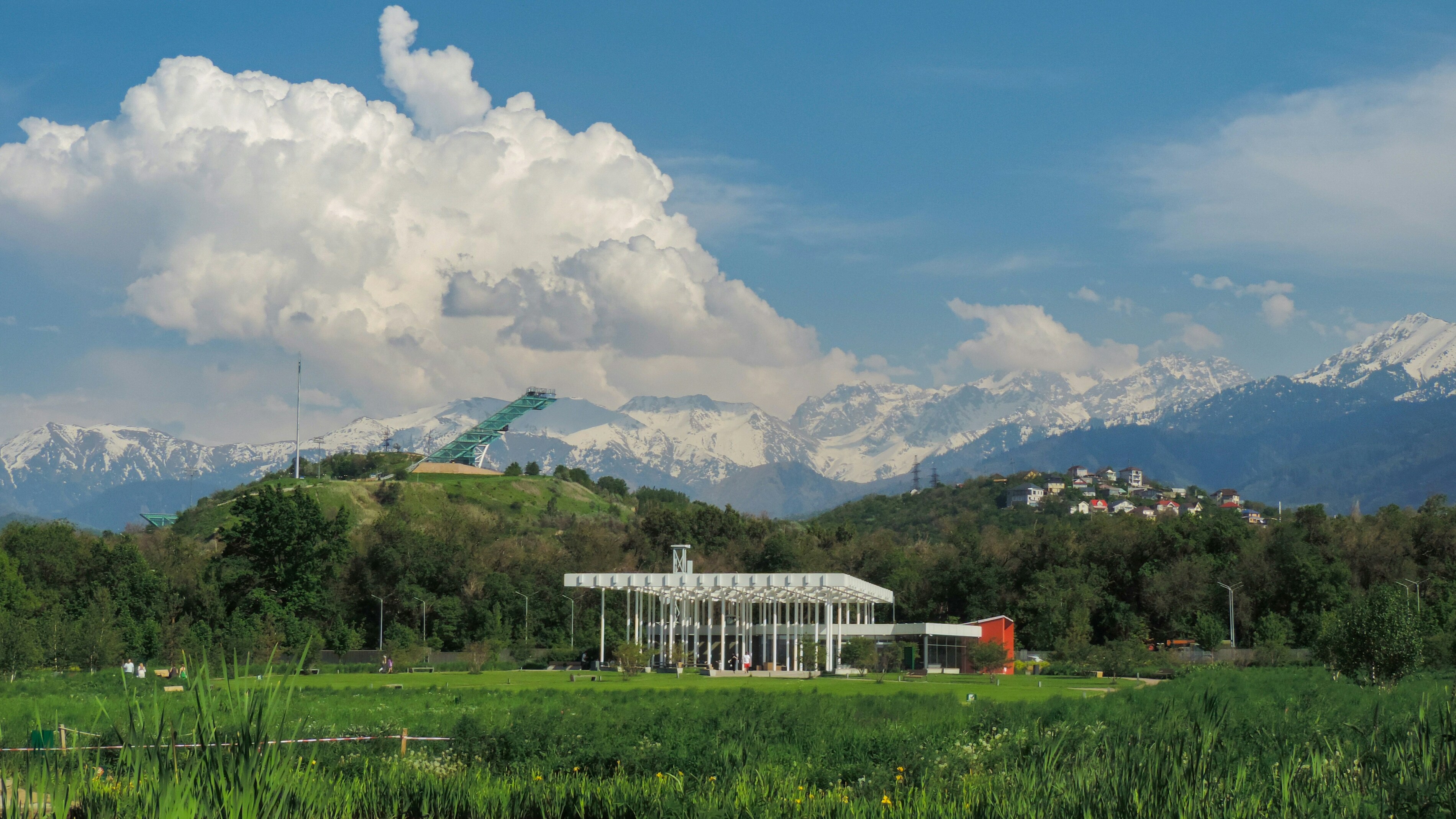 Crème de la Crème of Almaty: From Mountain Air to the Desert and Back in 12 Hours